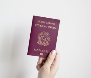 Marca da bollo passaporto: cos’è, quando è richiesta e costo